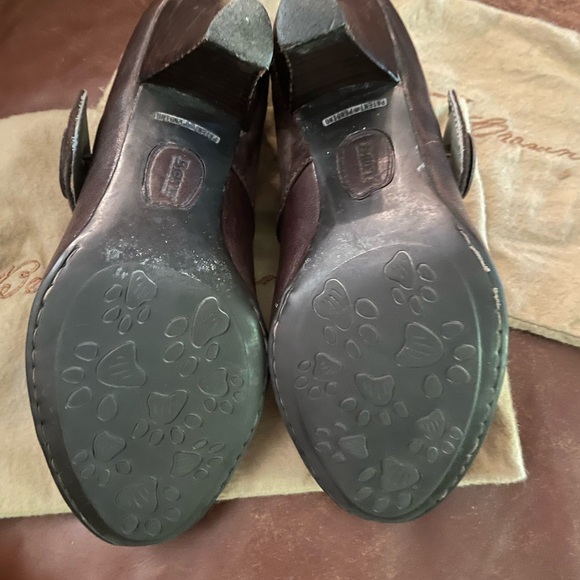 Born Mary Jane’s good a little wear on the heel. - Picture 4 of 4